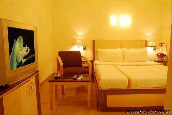 Hotel Komfort Terraces Μπανγκαλόρ Δωμάτιο φωτογραφία